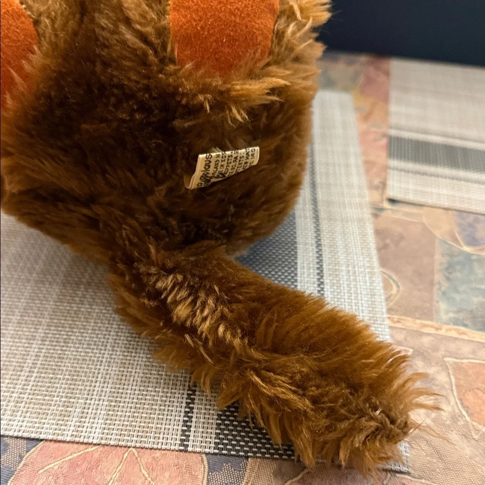 Vintage Mr. Snuffleupagus plush toy from the television show Sesame Street - Picture 6 of 8